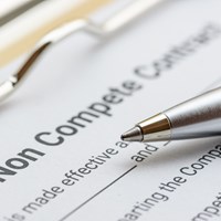 Federal Trade Commission Moves to Ban Non-Compete Agreements Thumbnail