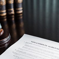 FTC Rule Bans Non-Compete Agreements Nationwide Thumbnail